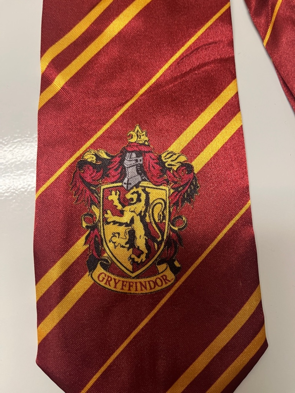 Gryffindor Scarf & Tie Set - Burgundy and Gold - Picture 5 of 5
